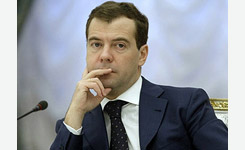 Медведев: Контракт по газу с Беларусью должен учитывать сделку по «Белтрансгазу»
